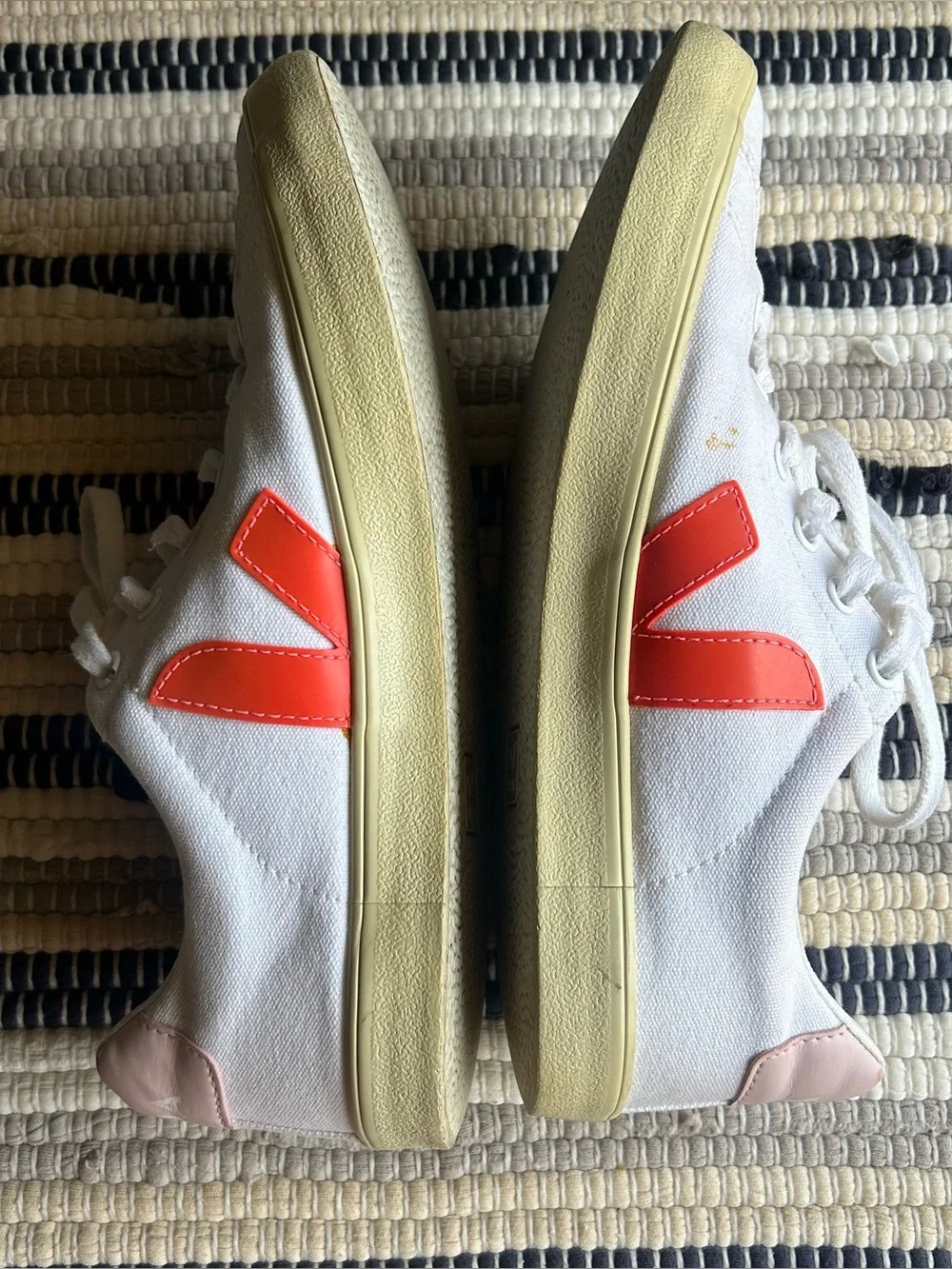 Veja Canvas Esplar SE Low Sneakers